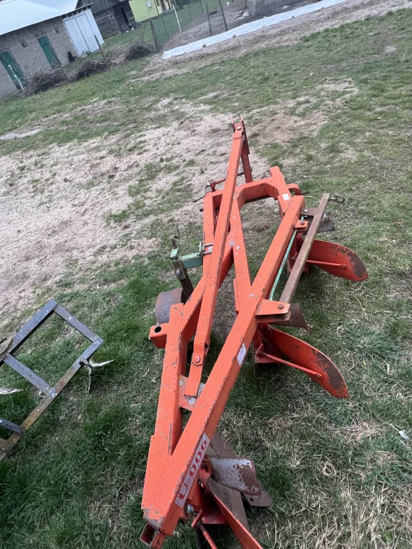 Pług Staltech U-006 3-skibowy