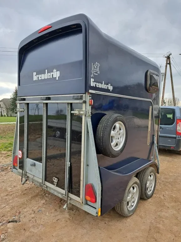 Przyczepa do przewozu koni Brenderup Princese Exclusive Bockmann