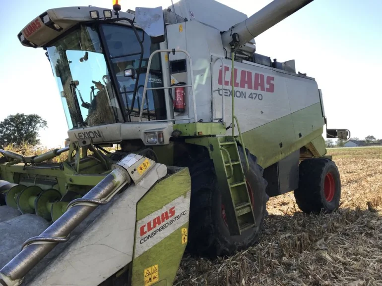 Claas Lexion 470 4X4 z tylnym napędem w oryginale z Niemiec