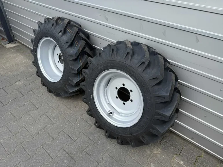 Komplet kół balonowych 10x15,3 jodełka URSUS C330 C360 nowe BKT