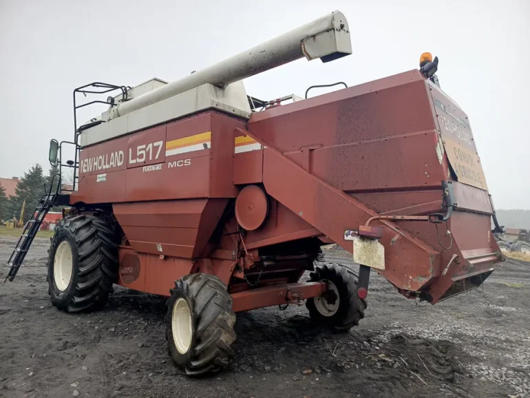 KombajnNew-Holland Laverda 517 Heder z wózkiem 4.5 m / sieczkarnia/ hy