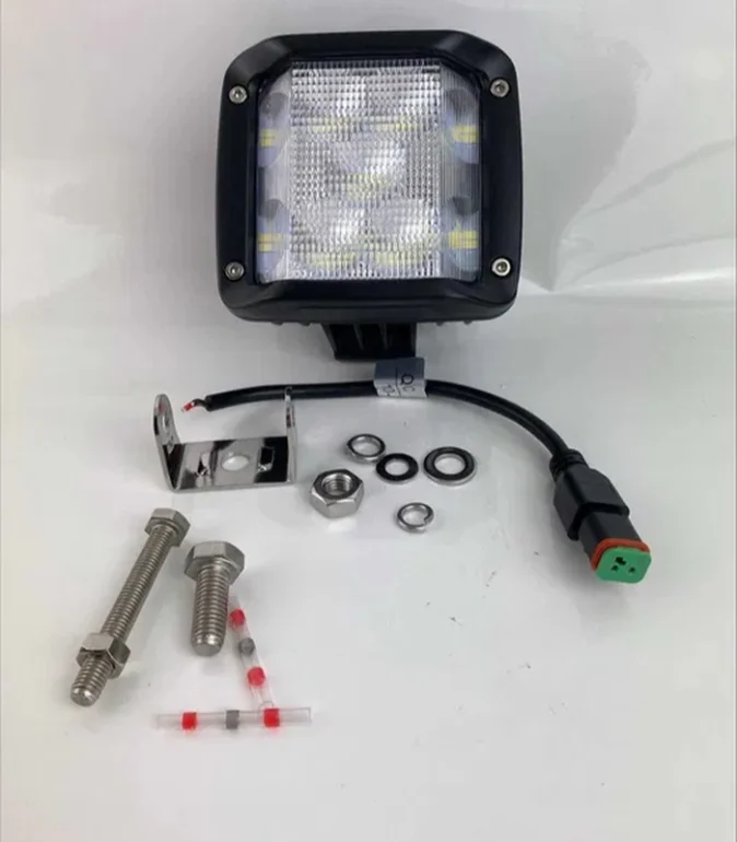 Lampa robocza LED 180 stopni kwadrat 9720 Lumeny 10-30V 167759 SPAREX