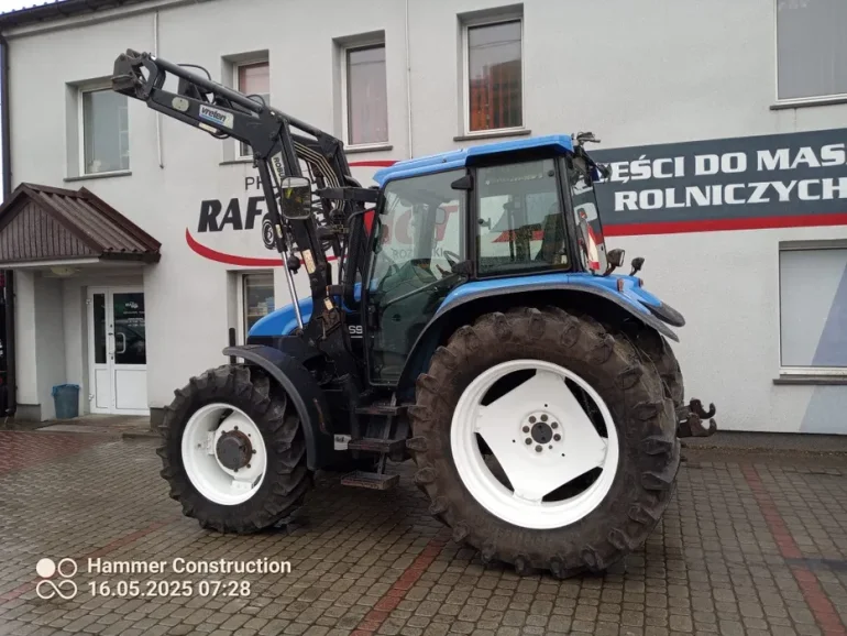 New Holland TS90