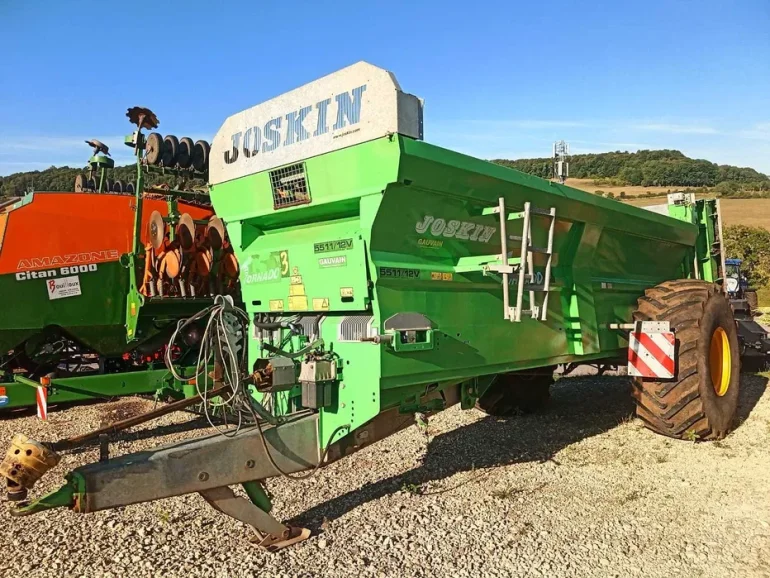 Rozrzutnik obornika Joskin Tornado 3 5511/12V Stan bardzo dobry 12 Ton