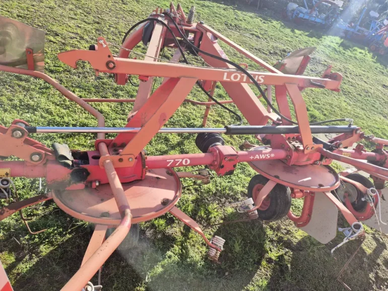 Zgrabiarka Przewracarka Deutz fahr Lely Kuhn