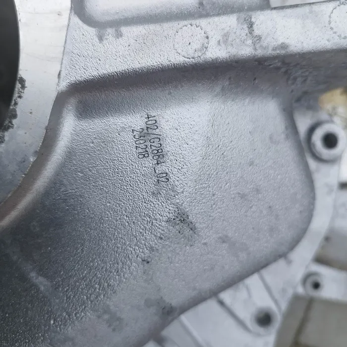 Obudowa sprzegla pompy jcb 402/G2884