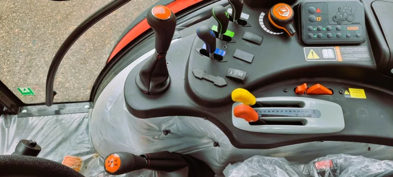 ArmaTrac 1054E+ Ciągnik Rolniczy 100 KM Belarus Ursus Zetor Solis