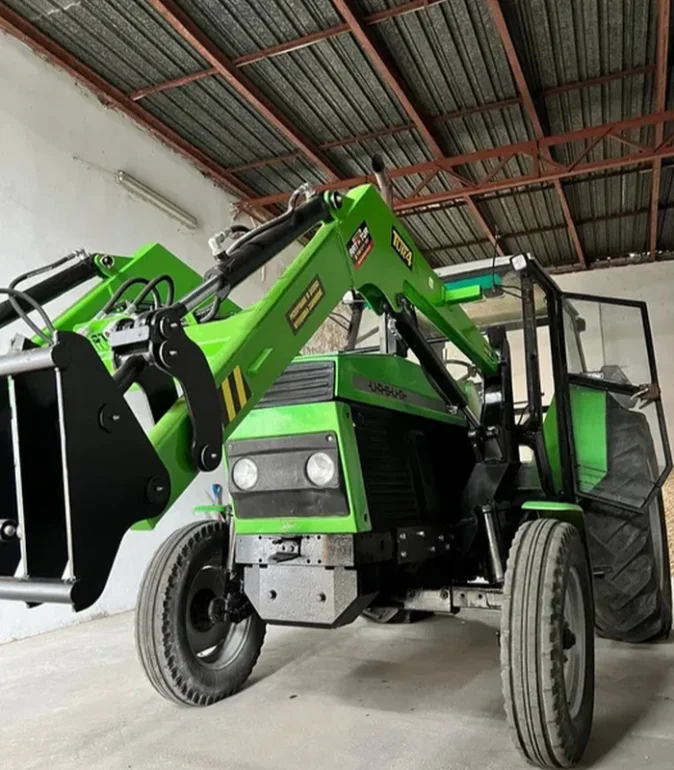 Firma Art-Tur Ładowacz Tur 4 euro ramka Ursus 902 . 912 Mtz Zetor 8011