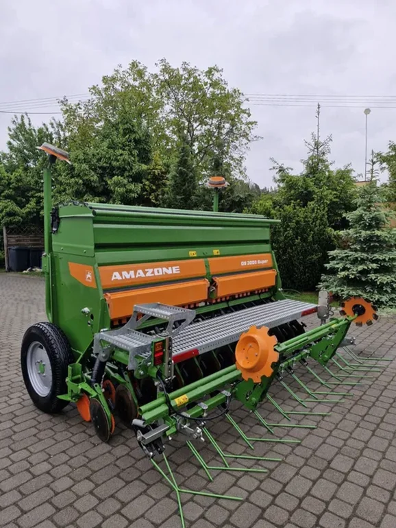 Siewnik zbożowy Amazone D9 3000 SUPER talerzowy