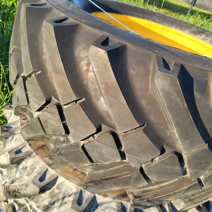 Koło JCB 405/70-20 SOLIDEAL MPT nowe