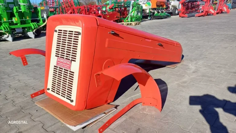 Maska metalowa malowana C-360 C-330 jakość oryginał wysyłka AGROSTAL