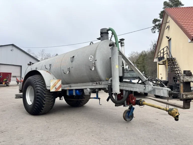 Beczkowóz Briri 11000 litrów beczka szambiarka garant joskin