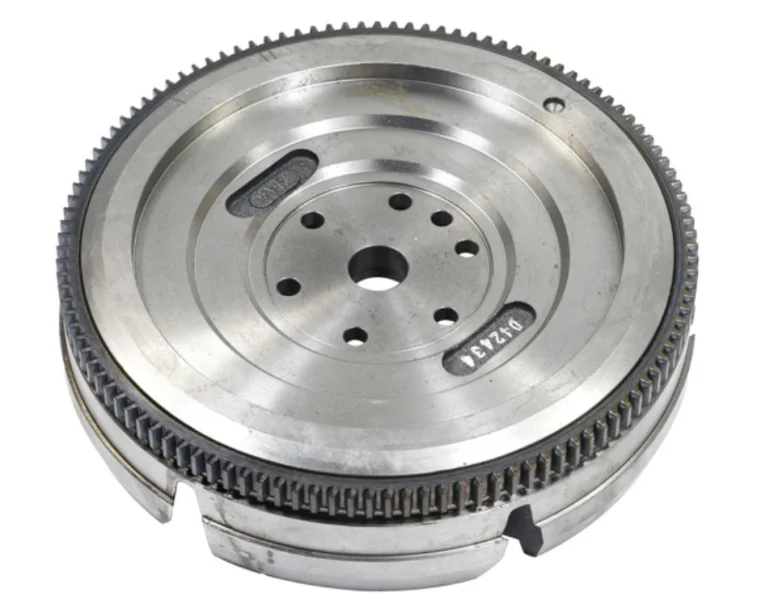 Koło zamachowe z wieńcem Z-115, do MF-4 41117084
