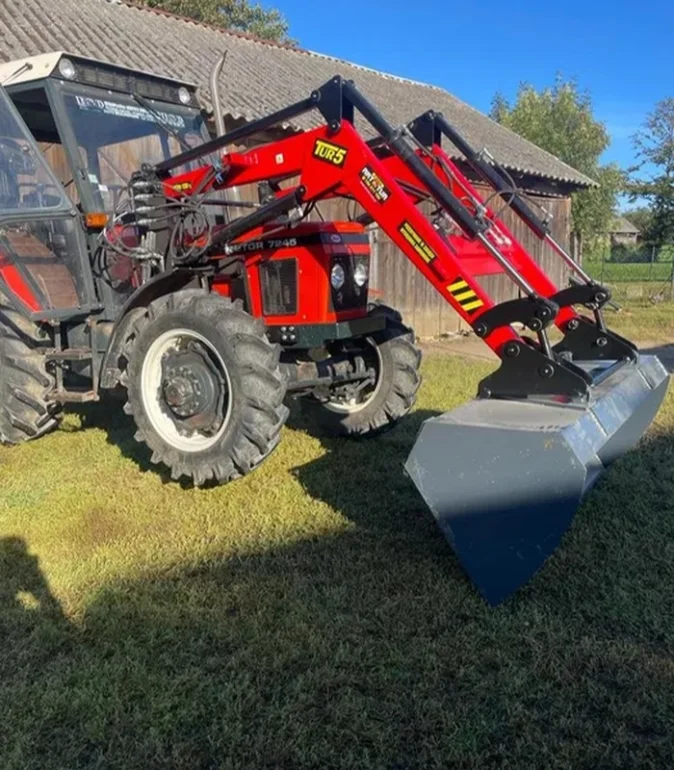 Firma ART-TUR Ładowacz Tur 5 samopoziomujący 1000kg Jojstyk Zetor 7245