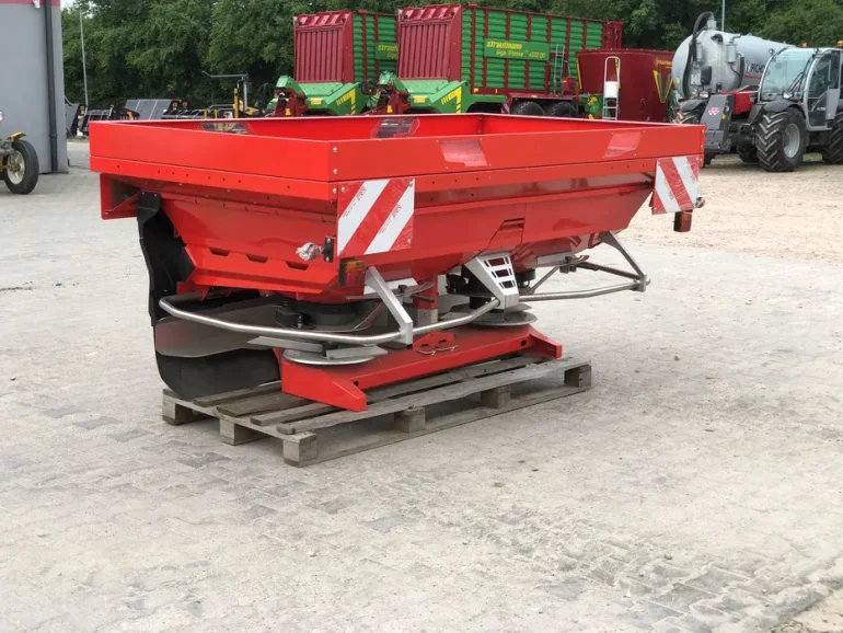 Maschio Gaspardo Primo E320 (rozsiewacz) 1970 litrów pojemności