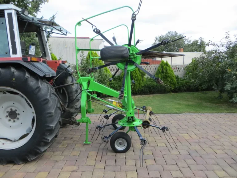Przetrząsacz Przetrząsarka Deutz Fahr szer. 5,20 m