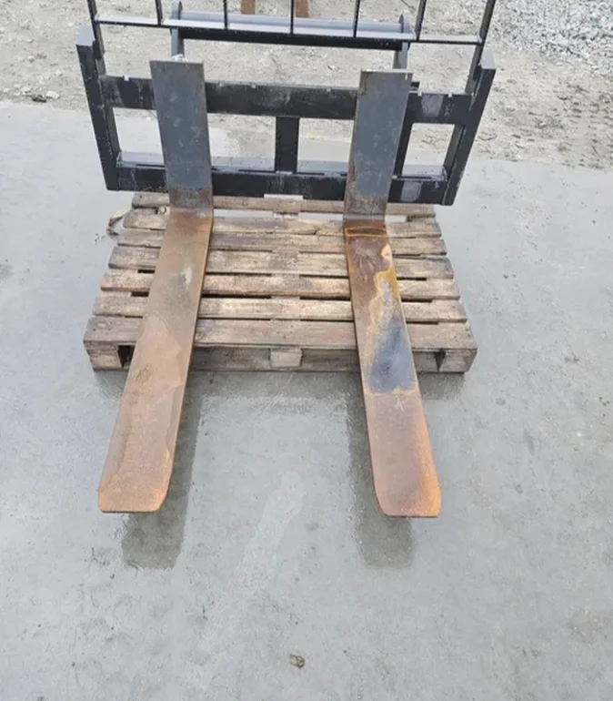 Paleciak manitou JCB Qfit Kramer inne widły