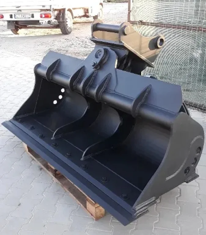 Skarpówka Łyżka skarpowa hydrauliczna 0.6m3 liebherr SW33