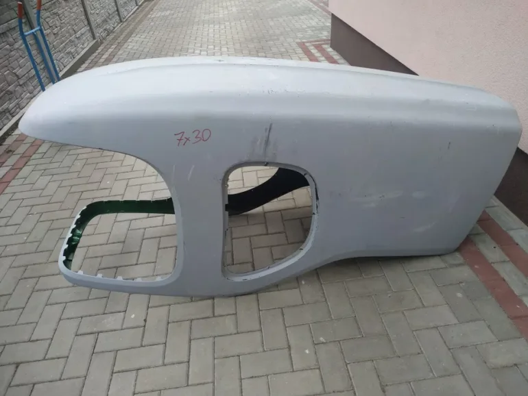 Maska John Deere 7430 lub 7530 Pokrywa silnika