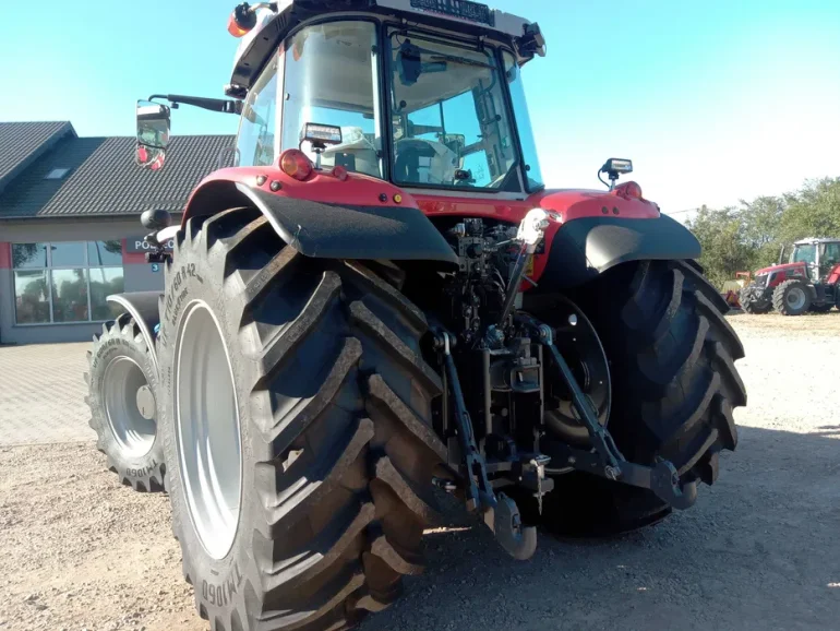 CIĄGNIK rolniczy Massey Ferguson MF 7S.180 D6 + przygotowanie pod NAVI