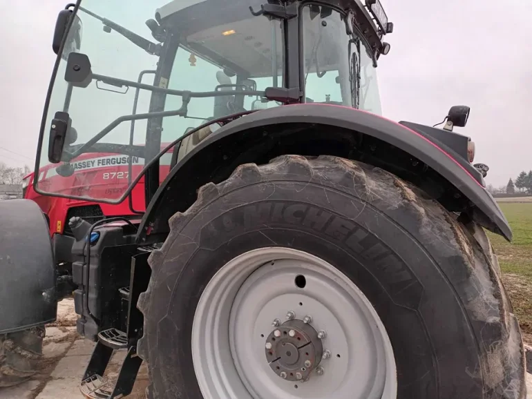 Ciągnik rolniczy Massey Ferguson 8727 Dyna VT
