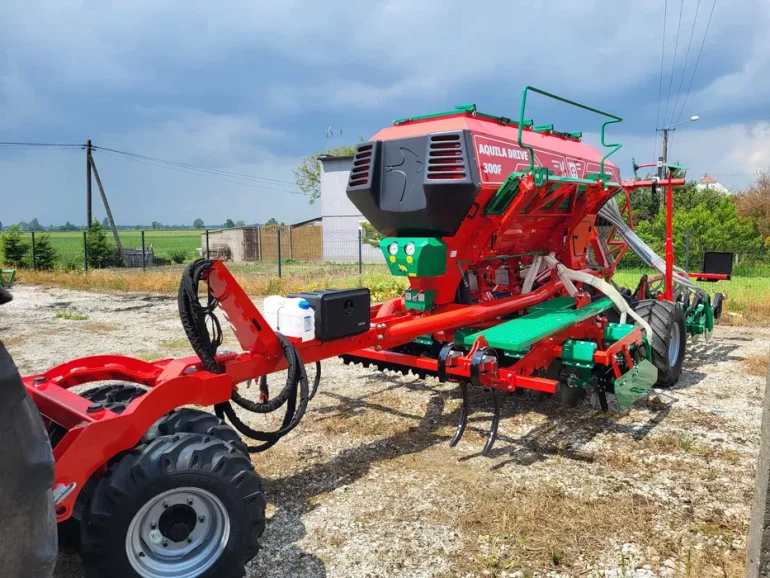 OD RĘKI !!! Siewnik zbożowy pneumatyczny Agro-Masz Aquila Drive F 300