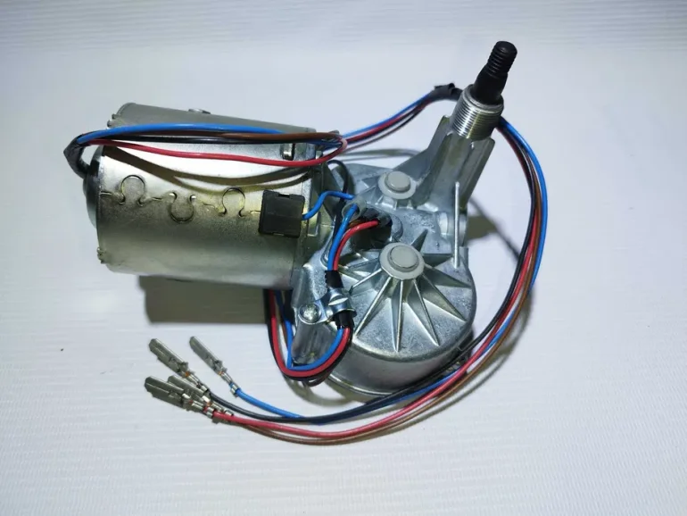 Silniczek tylnej wycieraczki tylnej 783.51943 Forterra