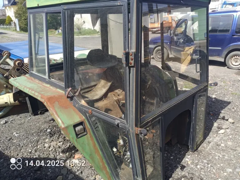 Kabina John Deere 2130 części