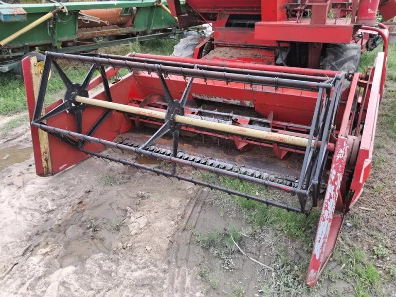 Heder 3m Massey Ferguson 307 na przekładni schumacher stan idealny