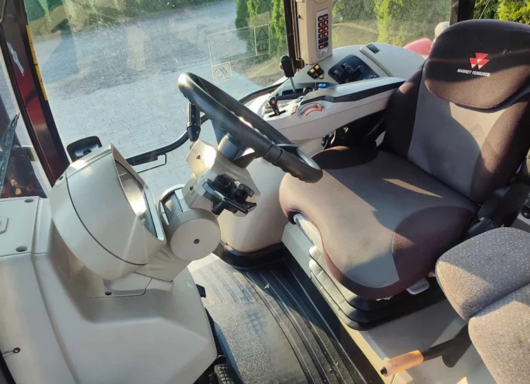 Massey Ferguson 7615