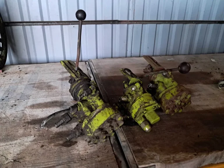 Rozdzielacz hydrauliczny claas meracator 50,60,70,75 Protector senator