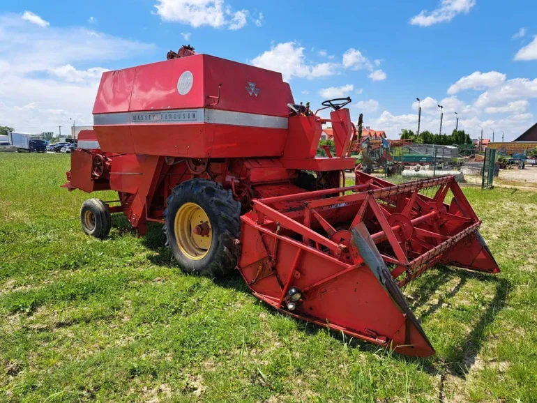 Kombajn zbożowy, do zboża Massey Ferguson MF 187 440 Perkins sieczk