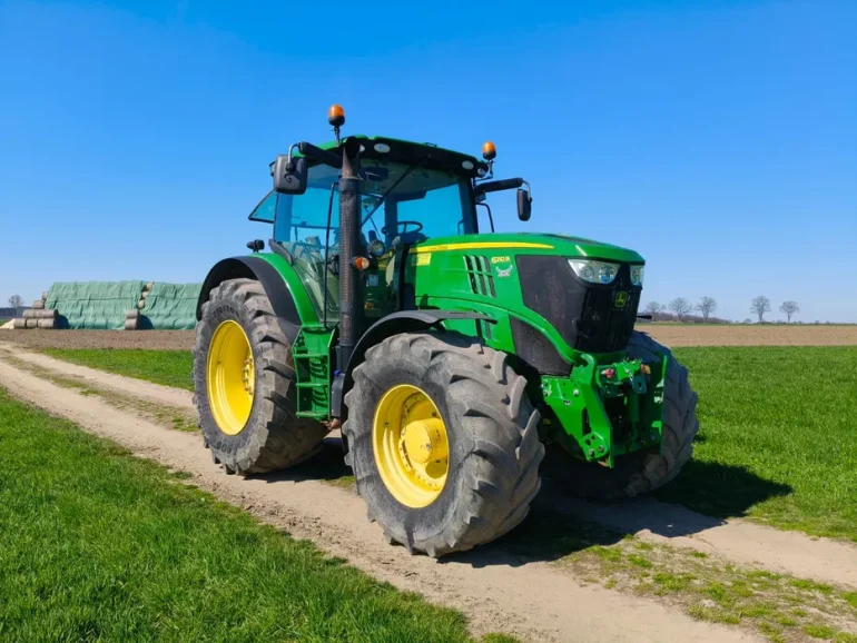 John deere 6210r autopower 56km 7930