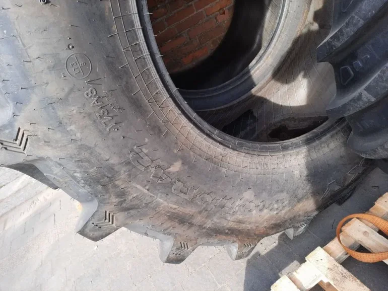Opona 710/70r42 GALAXY RGX EP700 173B/172A8