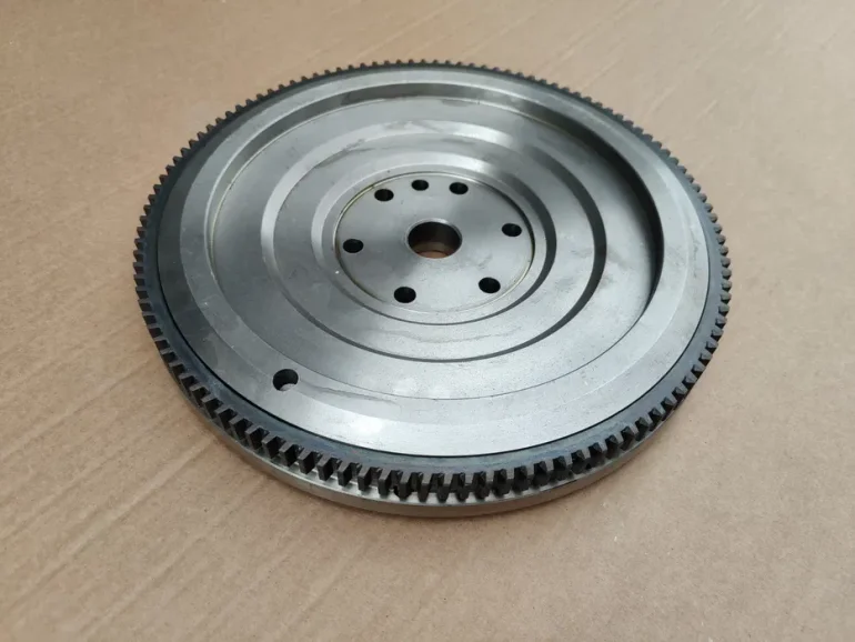 Koło zamachowe MF 390, 4245, Ursus6824, 11024, Perkins 411D043 312H031