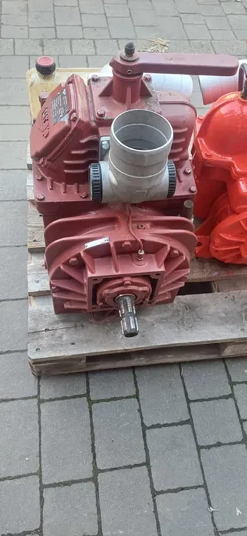Kompresor Jurop PNR142SPD napęd WOM 1000obr.