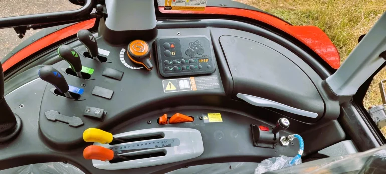 ArmaTrac 1054E+ Ciągnik Rolniczy 100 KM Belarus Ursus Zetor Solis