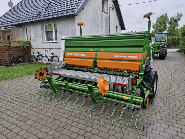 Siewnik zbożowy Amazone D9 3000 SUPER talerzowy