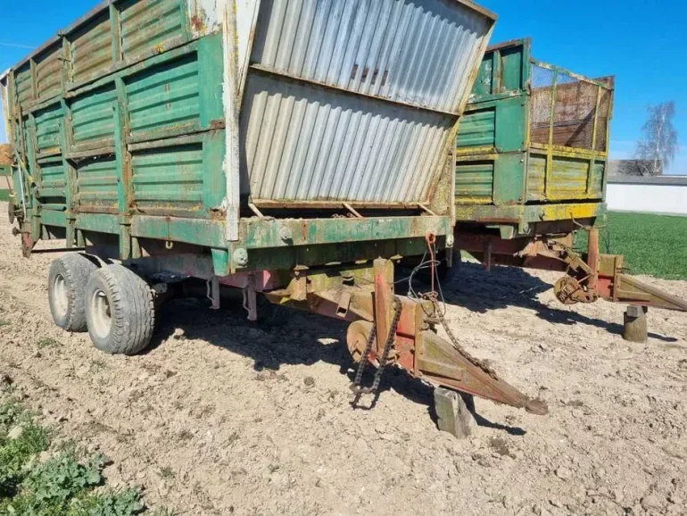 Przyczepa objetosciowa do kukurydzy Czarnabialostocka( fortschritt )
