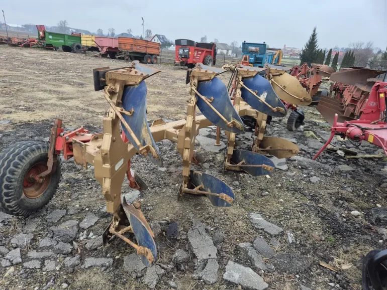 Pługi obrotowe Goizin 3+1 zmienna szerokość el robocze jak nowe