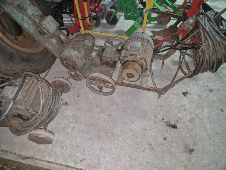 Silnik elektryczny na wózku