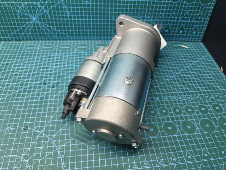 Rozrusznik DEUTZ 12V / 3.2 natężenie Bobcat Deutz-Fahr Massey Ferguson