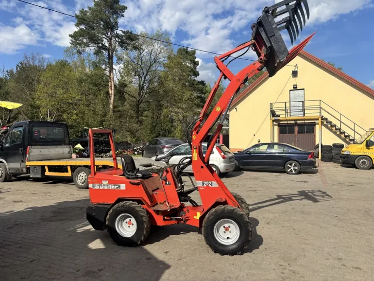 Mini ładowarka Schaffer 222 weidemann