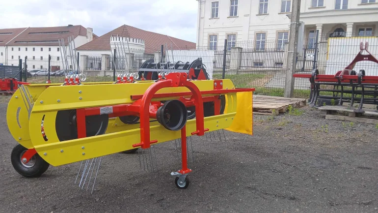 Przetrząsaczo - zgrabiarka pasowa