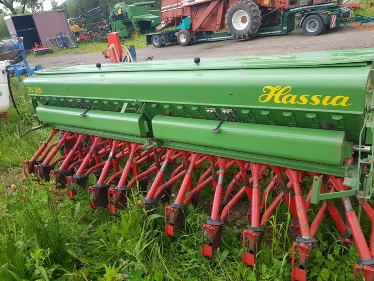 Siewnik hassia du 300 z Niemiec jak NOWY 3m ścieżki