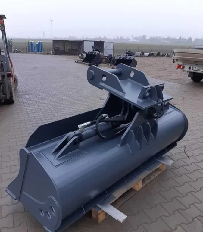 Łyzka skarpowa Skarpówka hydrauliczna 13-18 ton 0.6m3