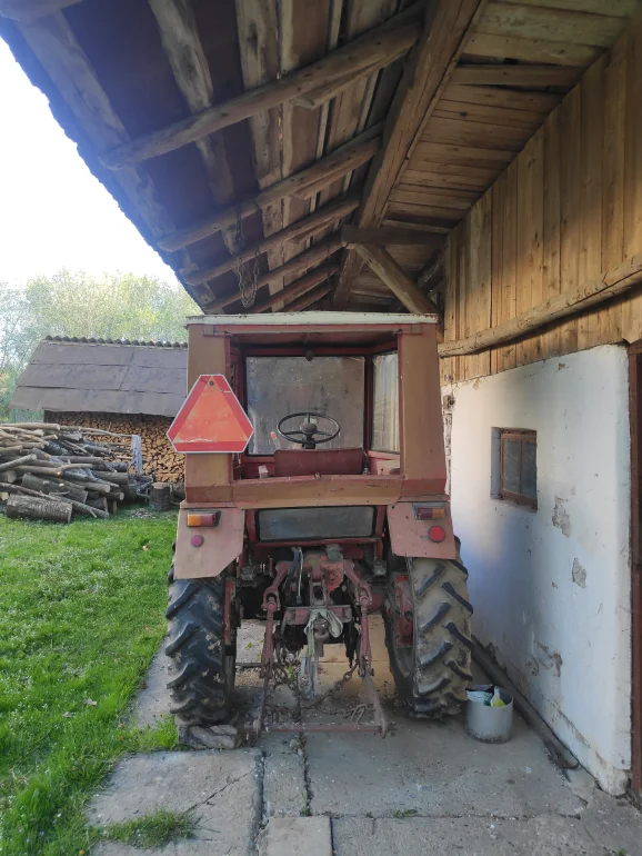 Ciągnik Władimirec T-25