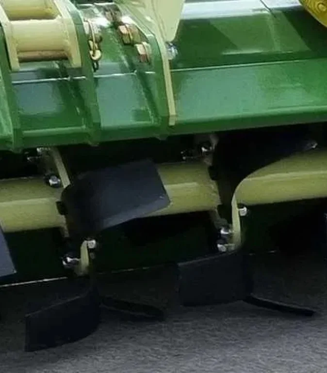 Glebogryzarka STARK RX140 PROFI 160 napęd boczny 180 koła zębate 200