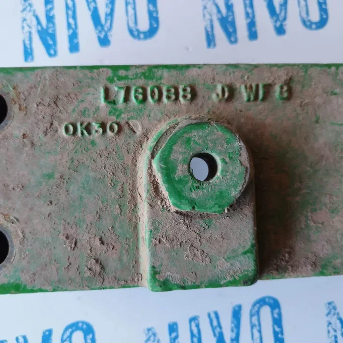 John deere mocowanie belki polowej seria 7000 L76088