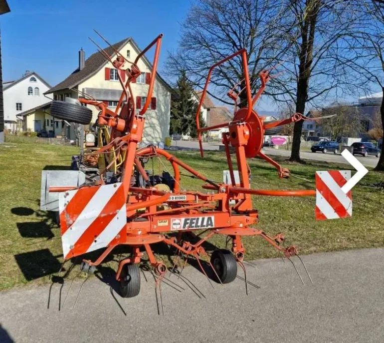 Przewracarka/Przetrzasarka do siana Fella th450